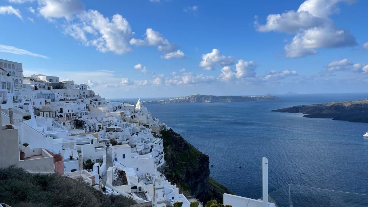 Asha Luxury Suites Fira  Exterior photo