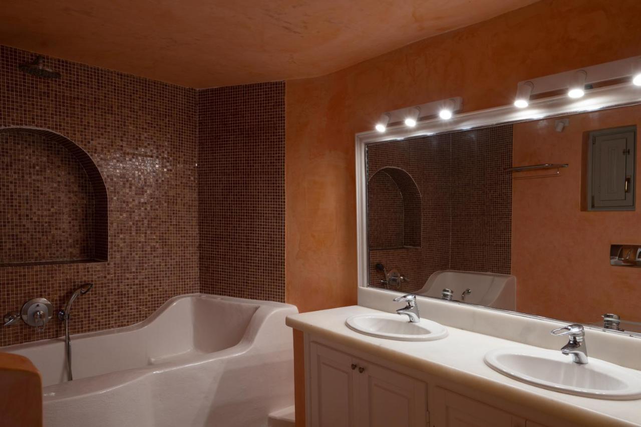 Asha Luxury Suites Fira  Exterior photo