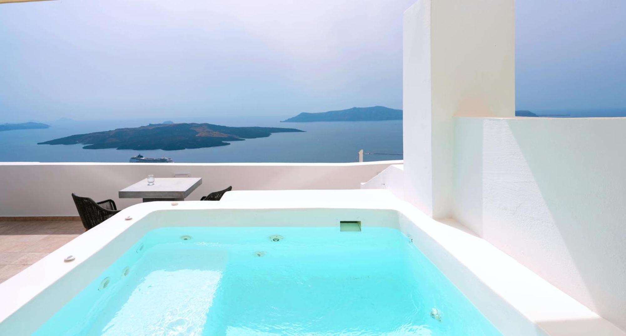 Asha Luxury Suites Fira  Exterior photo